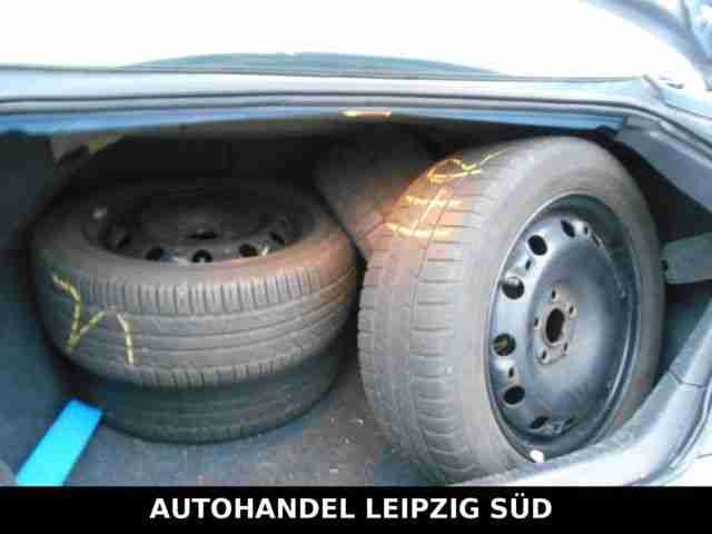 Seat Cordoba 1.4 16V Reference TÜV 10.17 SCHECKHEFT