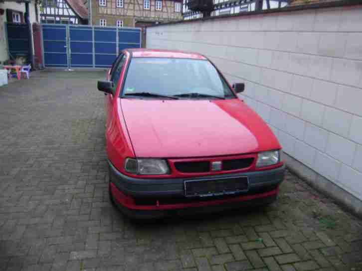 Seat Cordoba, rot