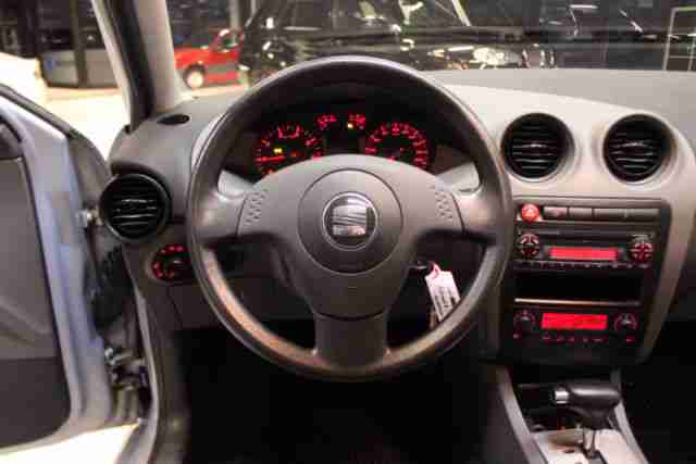 Seat Ibiza 1.4 16V Signo AUTOMATIK KLIMATRONIK EL-SHD