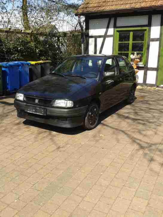 Seat Ibiza Schwarz 1,4 Bj: 1996