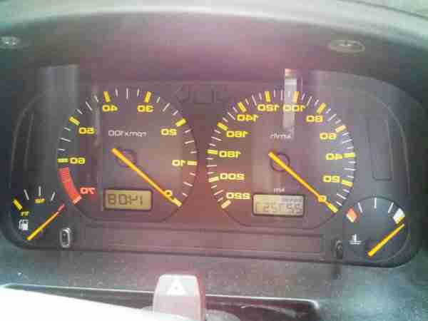 Seat Inca mit einem Motorschaden