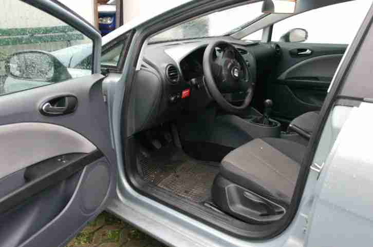 Seat Leon 1.6 Benzin 102PS BSE erst 102tkm 1.Hand Unfall Frontschaden LS7M