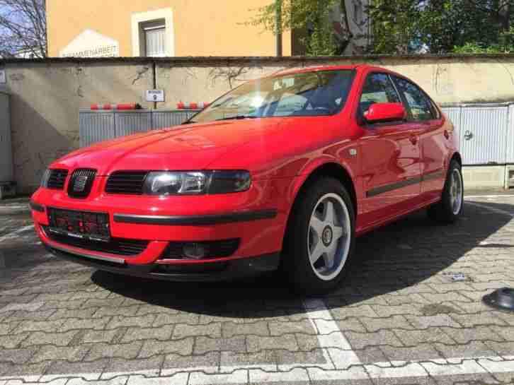 Seat Leon 1.6 Leder Sport 75000 KM HU/AU 5/17 Klima GRÜNE UMWELTPLAKETTE 1.Hand