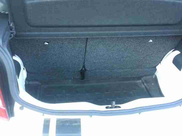 Seat Mii Style 60 PS weiss, guter Zustand