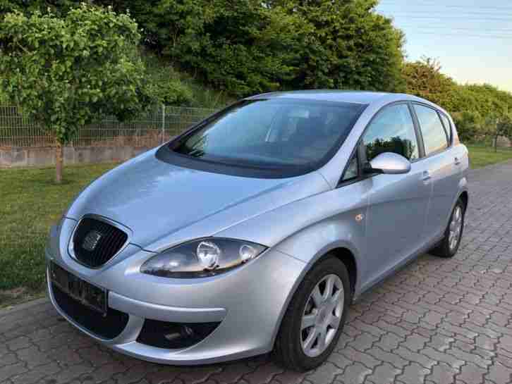 Seat Toledo 1.6 MPI Stylance Benzin Euro 4 Klimaautom. Sitzh. AHK TÜV/AU 01.2020