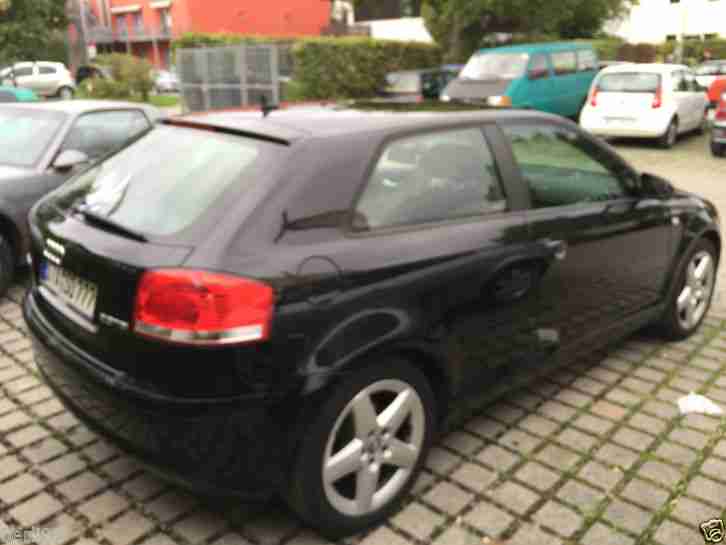 Sehr gepflehgter Audi A3 2,0 TDI 103 KW/ 140 PS Nichtraucher , GAragenfahrzeug,