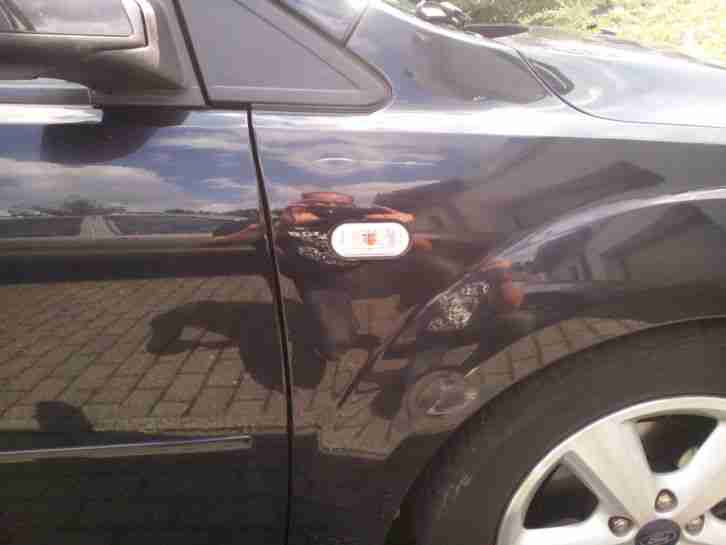Sehr schöner Familien Kombi Ford Focus Tunier Titanium Bj .2006