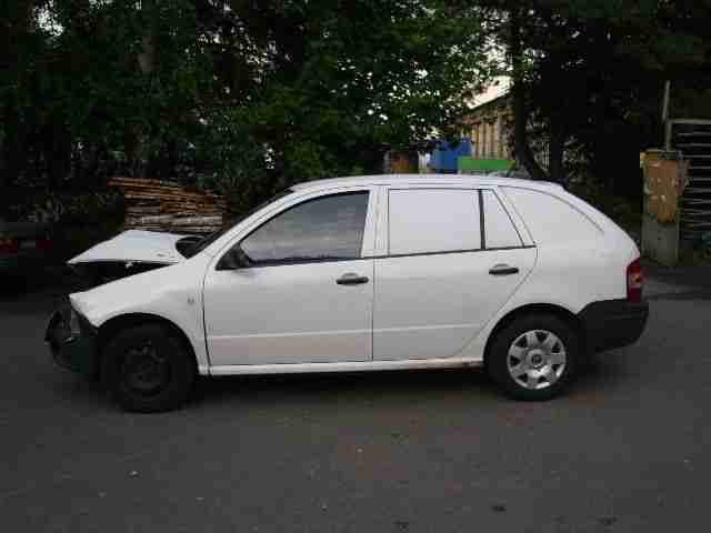 Skoda-CZ Unfallwagen / Modell 2007 / Diesel / Euro 4