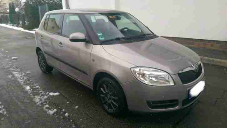 Skoda Fabia 1.2 70ps style edition 1.Hand bj 2009 climatronic tempomat Pdc