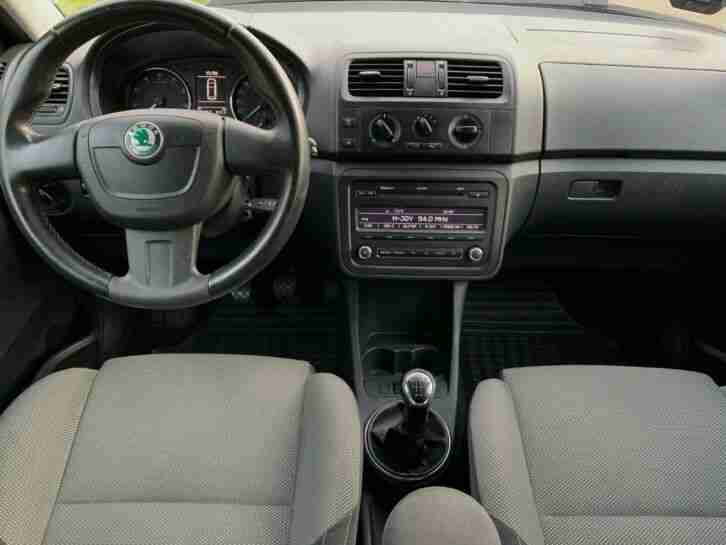 Skoda Fabia 1.2l TSI Active 2. Hand EZ: 2011 Klima BC Tempomat PDC TÜV 12.2020