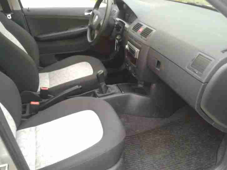 Skoda Fabia 1,4 16V Kombi Klima Euro 4 Tüv 09/2016 Winterfest