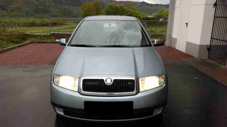 Fabia 1.4 Combi GRAU METALLIC