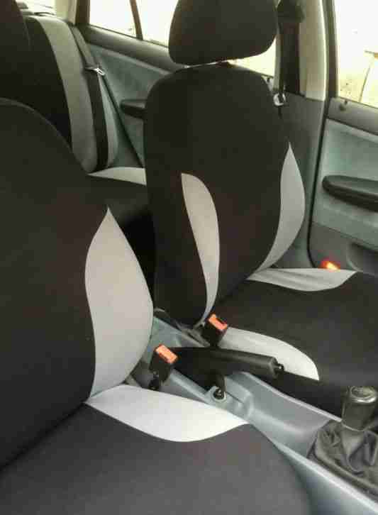 Skoda Fabia 1.4 Kombi Comfort TÜV Bj 2002 Klima unfallfrei Benzin Auto auch VB