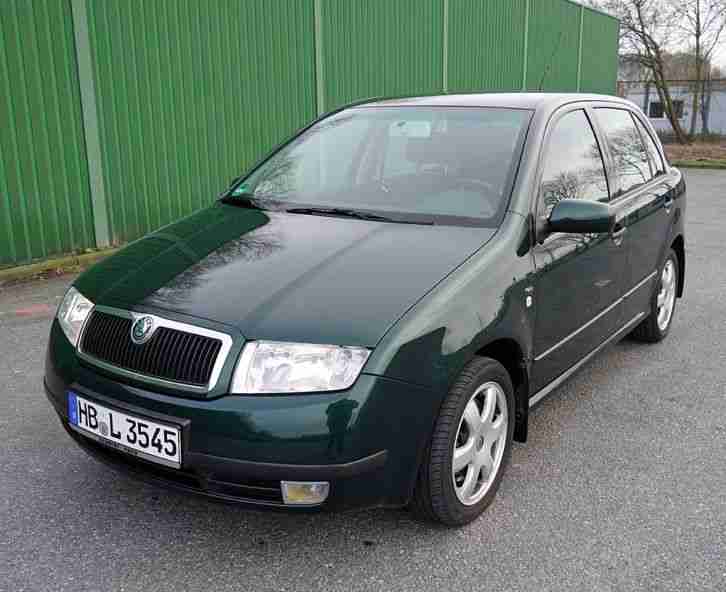 Skoda Fabia 2.0i Elegance [2002] - Leder, 8-fach bereift, Klima