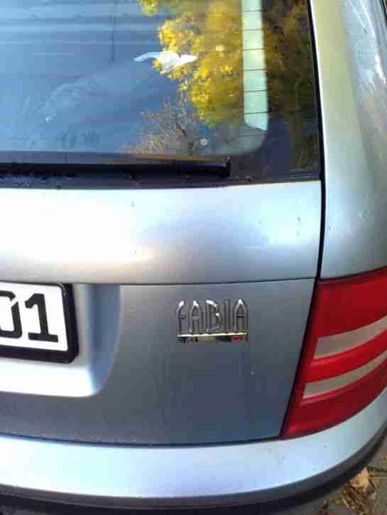 Skoda Fabia Kombi 1.4 TDI AHK Klima grüne Plakette Top Zustand!