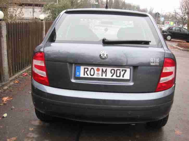 Skoda Fabia,Skoda 2004,Limousine,135000,Tüv 11/19,Alufelgen,1,4 ccm/75 PS,