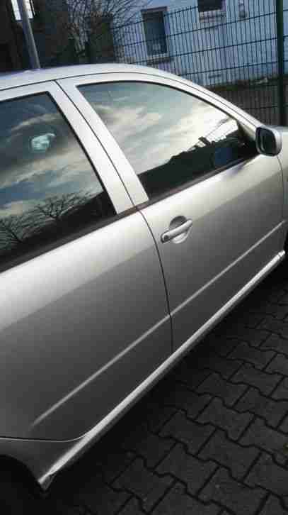 Skoda Fabia mit dem 4 Zylinder 1.4 VW Motor von 2006 mit Klimaanlage