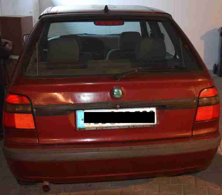 Skoda Felicia BJ 98 weinrot-chilirot Benzin
