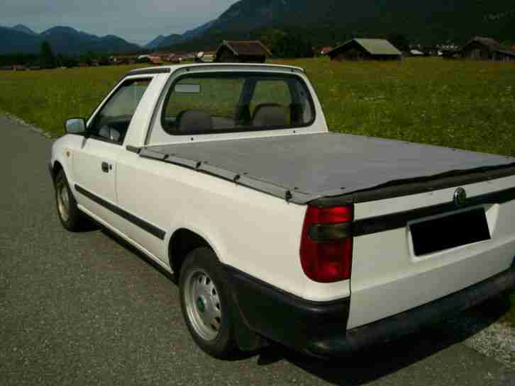 Skoda Felicia Fun Pickup, mit Abdeckplane für Ladefläche