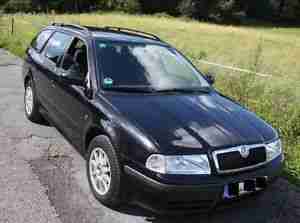 Skoda Octavia 1,9 TDI Combi Tour *2. Hand* Scheckheft* sehr wenig gelaufen, Top