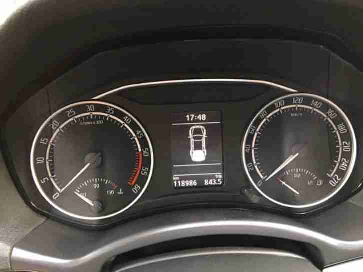 Skoda Octavia 2.0 TDI DPF RS VW Golf R32 Passat Top 8 Fach bereift Combi