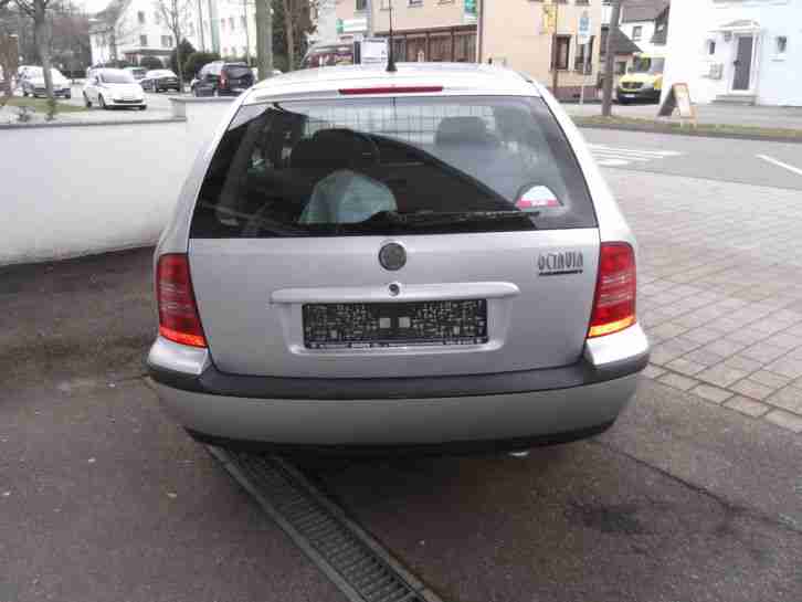 Skoda Octavia Combi 1,6 L