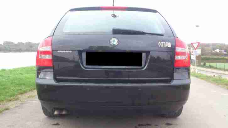 Skoda Octavia Combi 2.0 TDI Elegance - TOP!!! Nahezu Vollausstattung!!!
