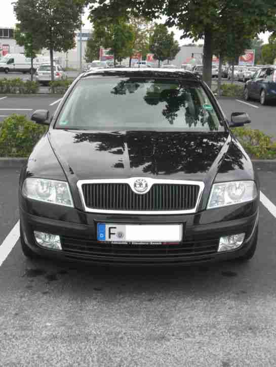 Skoda Octavia Elegance FSI, 8 fach Alu, Restgarantie