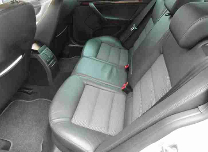 Skoda Octavia Elegance - erst 81 000 Km - Top gepflegt - viele Extras