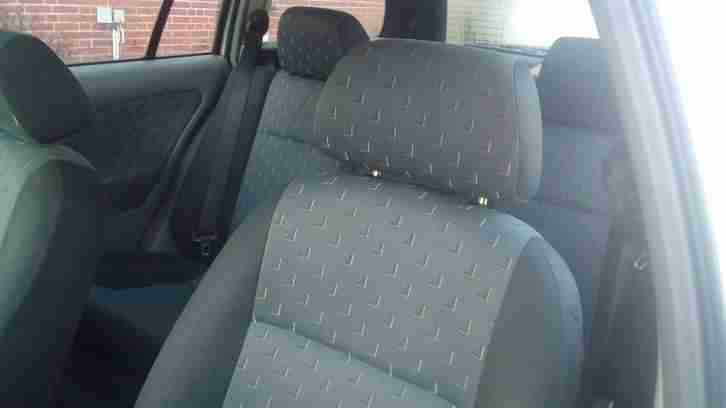Skoda Octavia Kombi 20v 1.8 T 150 PS alles io.