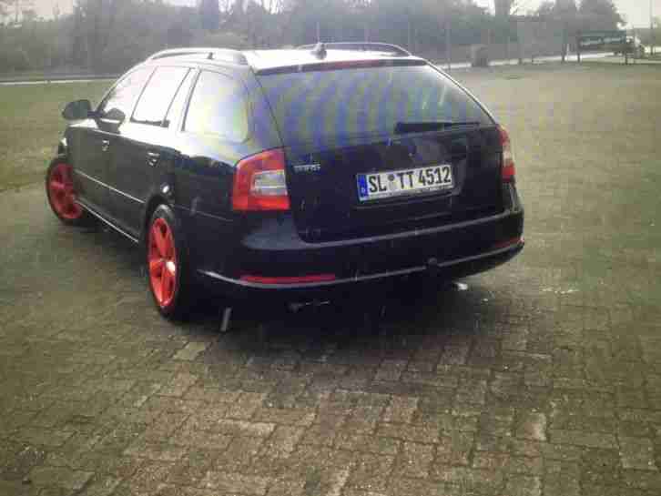 Skoda Octavia RS 2.0 TDI DPF DSG,AHK,8-Fach,DVD,usw......