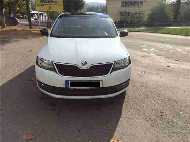 Skoda Rapid Spaceback Style+ 1.6 L; 105 PS;