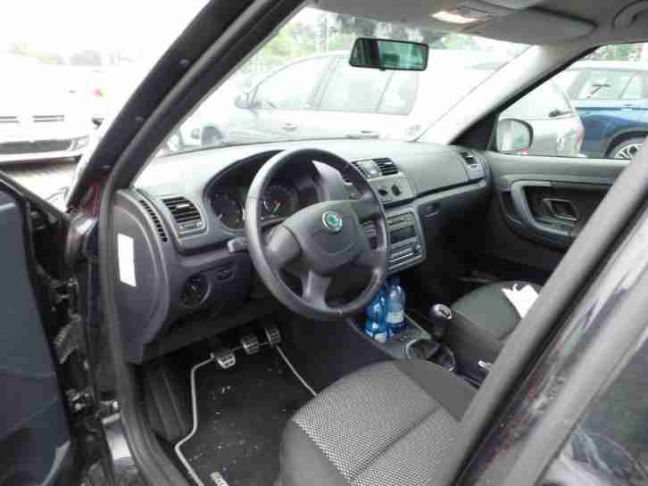 Skoda Roomster 1.2 TSI Scout 77 KW/105 PS 1. Hand Scheckheft