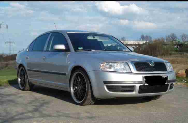 Skoda Superb, 1.8T, Benzin, silber