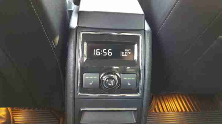 Skoda Superb 2.0 TDI Standheizung PDC SHD