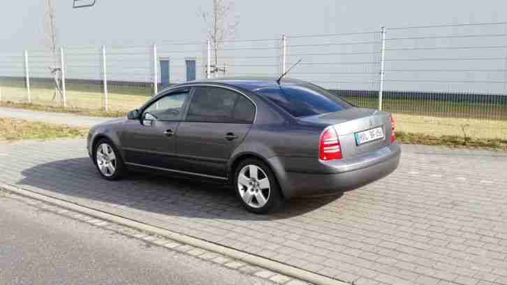 Skoda Superb 3U 2.5 TDI Diesel V6 mit 200 PS