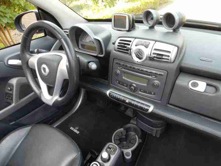 Smart Cabrio CDI ForTwo mehr als VOLL mit Leder, Servo, Navi 16", Sportpaket uvm