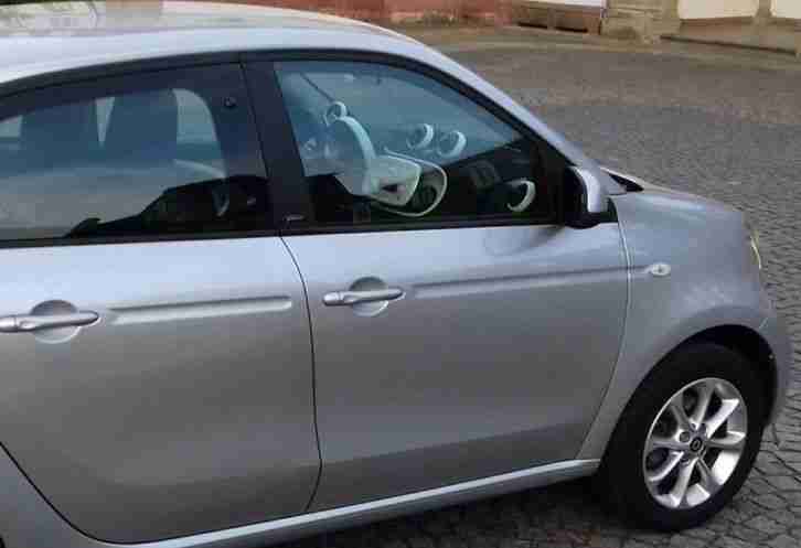 Smart ForFour -Passion- BJ 05/2015 mit 5.000 KM (!)
