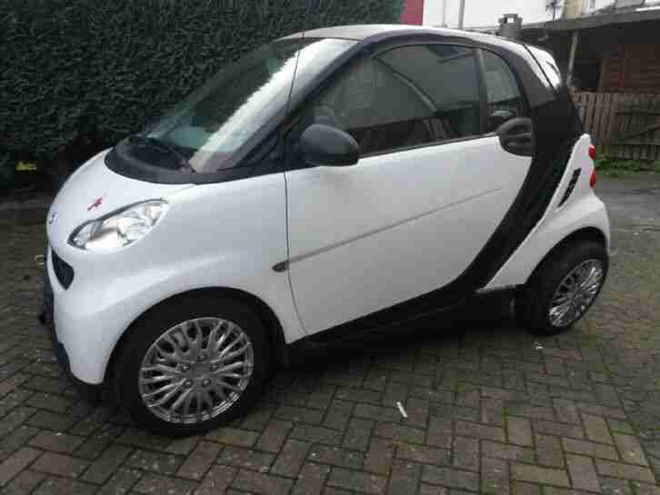 Smart ForTwo CDI Ez 2010 Unfall 1Hand 127.000km ATM 60.000KM Halbautomatic Euro5