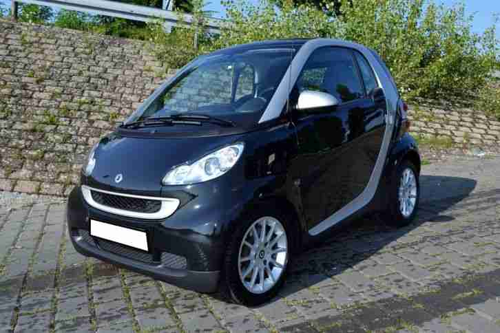 Smart ForTwo Passion MHD Panoramadach Autom. Scheckheft TÜV-Reifen-Bremsen NEU