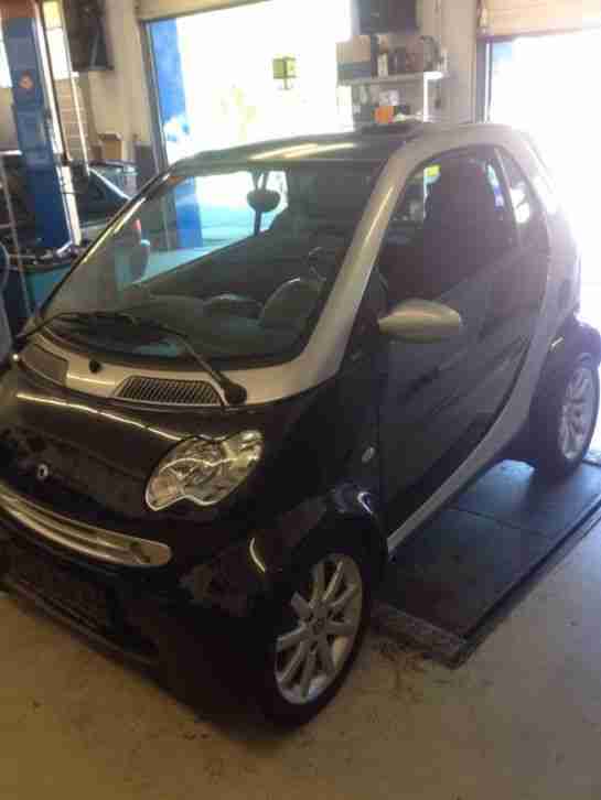 Smart Fortwo 0.8 CDI TÜV Panoramadach Mp3-/CD-Radio TOP!