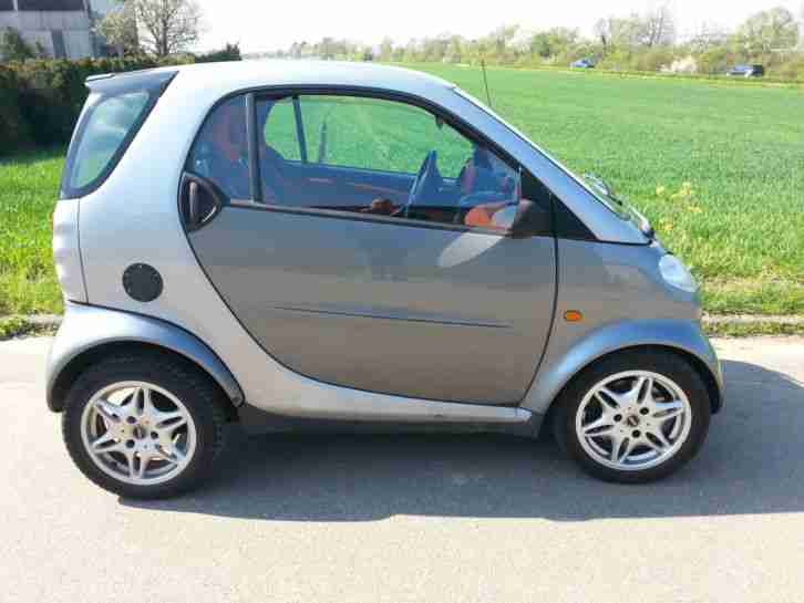 Fortwo mit Panoramadach EZ 2001 86000 Kilometer