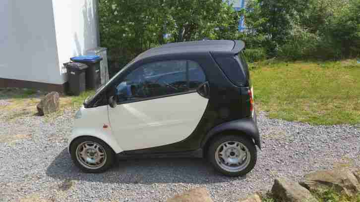 Smart KM 90310 TüV bis 10.2015 (Motorschaden, Motor läuft noch!)
