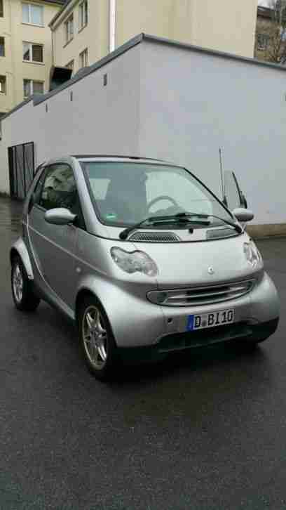Smart forTwo Cabrio / unfallfrei, aus II-Hand, mit nur 54975 km Laufleistung