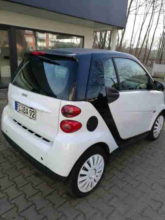 fortwo 451 Weißer Stadtflitzer