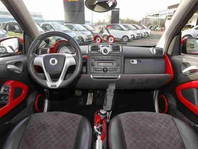 Smart fortwo Brabus 62kW Leder Servo SHZ Soundystem