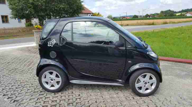 Smart fortwo Coupe seltene Lederausstattung Panoramaglasdach Carbonlook 6-Gang