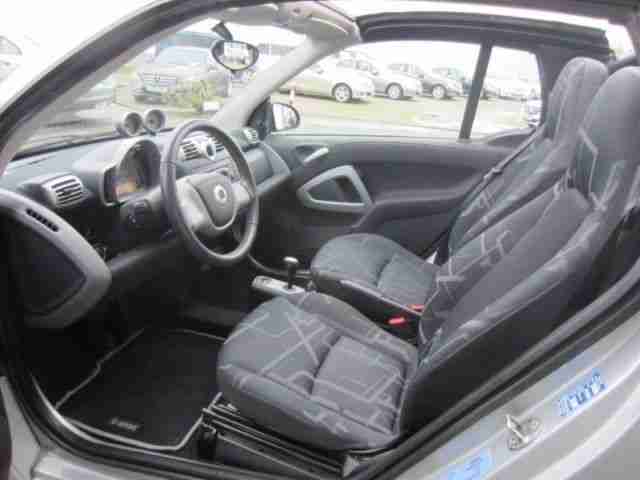 Smart fortwo cabrio 62 kW PassionSoftouch+Autom.+SHZ