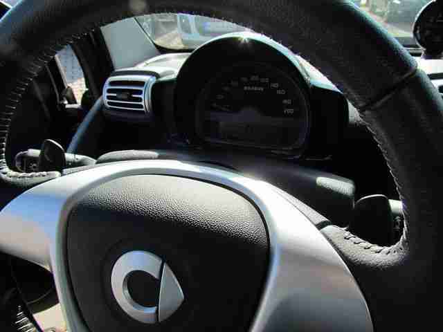 Smart fortwo coupe BRABUS KLIMA PANORAMADACH SHZ