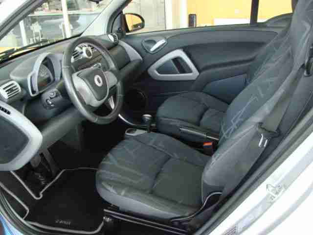 Smart fortwo coupe CDI Klima Sitzheizung Panoramadach